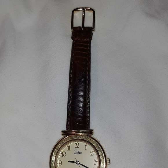 Vintage 1994‎ Timex Indiglo Quartz Watch Gold Case - Picture 5 of 6